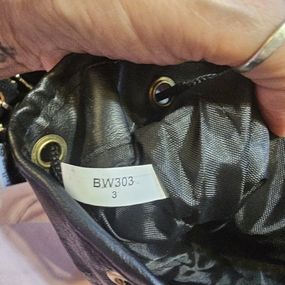 Leather backpack - Picture 5 of 5